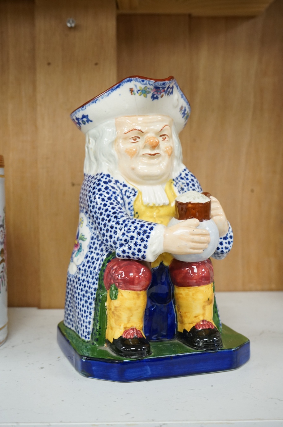 A Samson, Paris mug in Chinese export style and a Copeland Spode toby jug, Samson mug 14.5cm high.